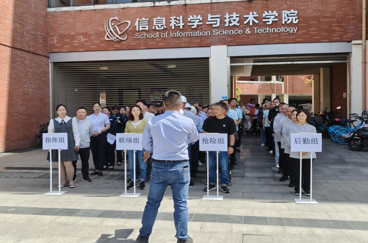 d341cf3083ce75e80eaf60744676595