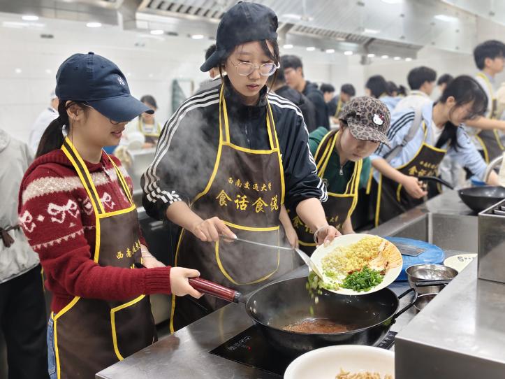 8bd4d7d4b88bf48c70b1172e2a0384ac